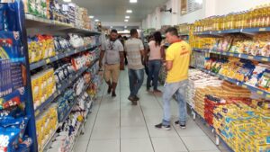 Read more about the article População egipcienses tem nova opção de supermercado para comprar barato