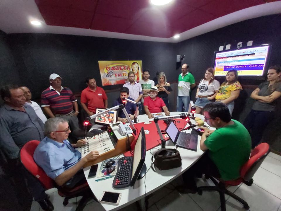 You are currently viewing Carlos Veras passa por SJE e declara apoio do PT a candidatura de Rona Leite