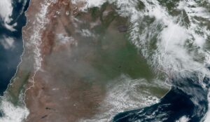 Read more about the article Planeta pede socorro e fumaça de incêndios da Austrália atravessa o oceano e chega ao Chile e Argentina