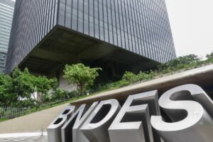 Read more about the article Por que BNDES começou a vetar participação de filiados a partidos ou sindicatos em projetos do Fundo Amazônia?