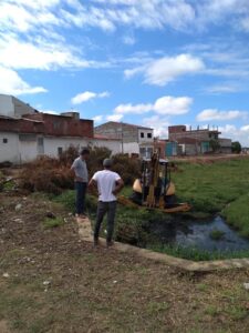 Read more about the article Limpeza do Canal do Ipiranga voltou a ser feito pela Prefeitura de SJE