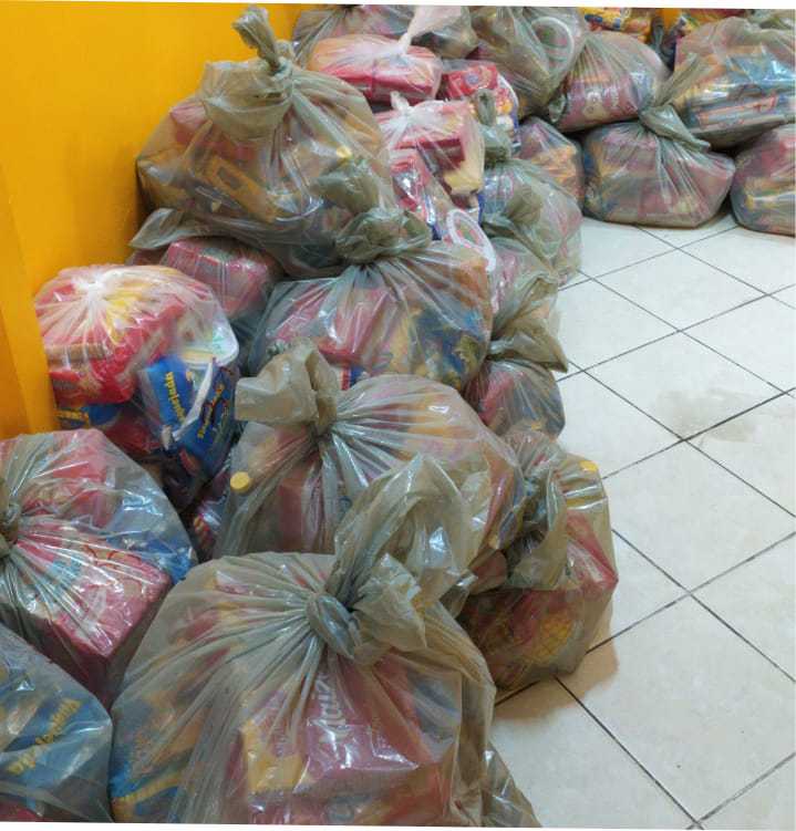 You are currently viewing Supermercado Dafeira em SJE vai doar 300 cestas básicas para famílias carentes