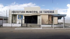 Read more about the article Ministro do TSE concede liminar a Júnior de Preto e lhe garante a permanência à frente da Prefeitura de Taperoá