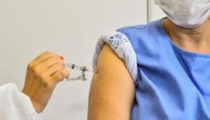 Read more about the article Se ritmo não mudar, vacinação deve durar mais 4 anos no Brasil