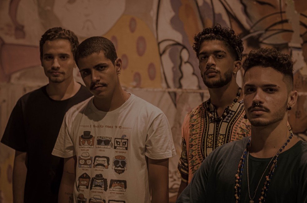You are currently viewing Apesar da pandemia, novos artistas pernambucanos encontram maneiras de gravar e lançar músicas