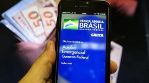 Read more about the article Equipe econômica quer novo nome para auxílio emergencial e benefício de R$ 200