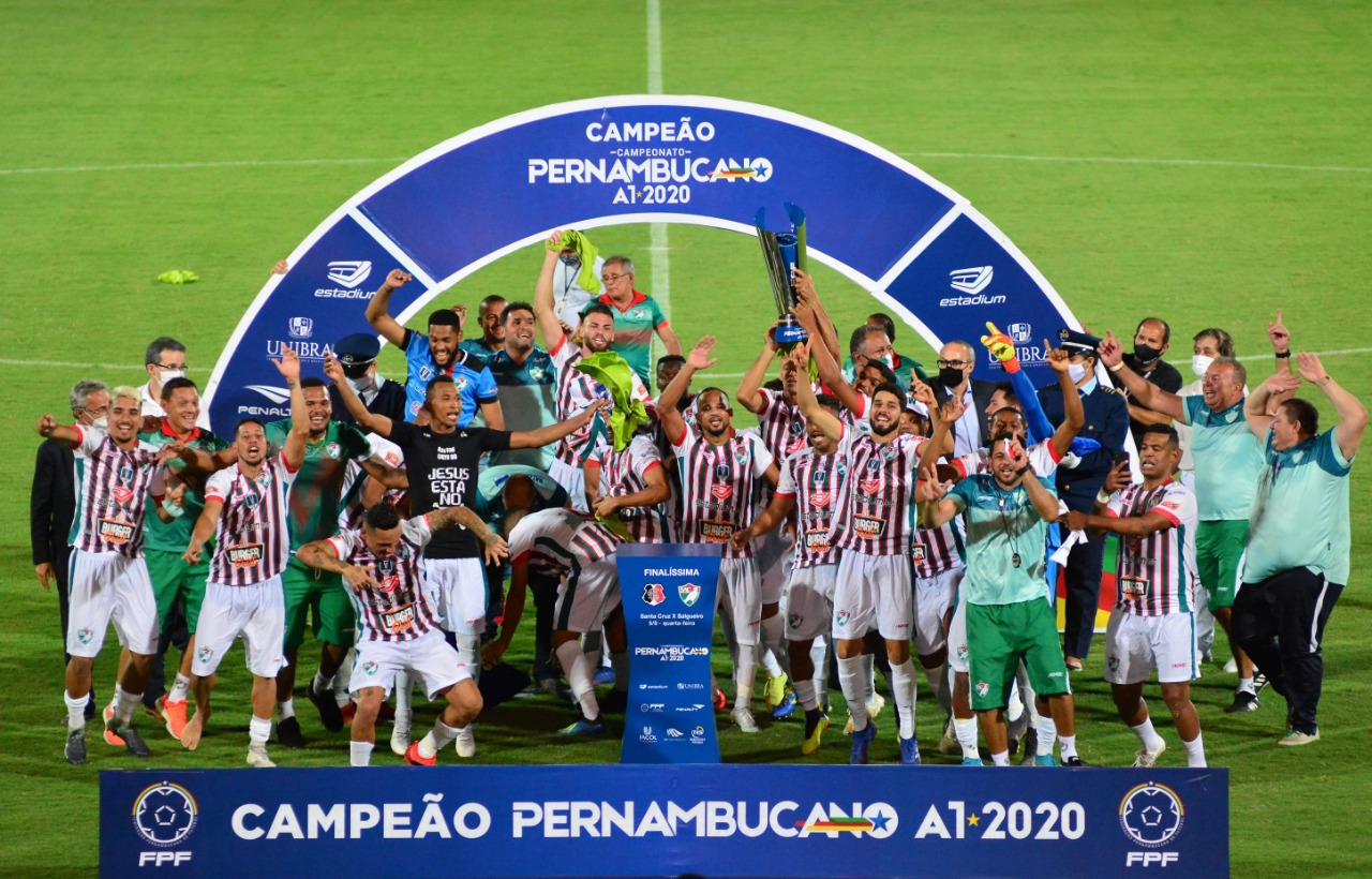Read more about the article Atual campeão Pernambucano de futebol, Salgueiro desiste de disputar Copa do Nordeste e Copa do Brasil