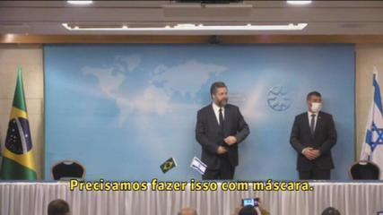 You are currently viewing Em visita oficial a Israel, ministro brasileiro é repreendido por não usar máscara