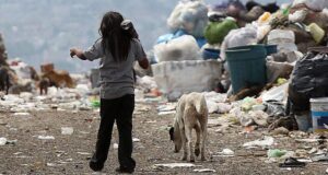 Read more about the article Número de brasileiros que vivem na pobreza quase triplicou em seis meses, diz FGV