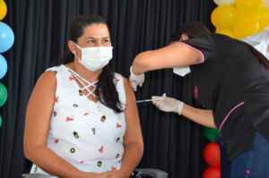 Read more about the article Ouro Velho dá início a vacinação dos profissionais da educação