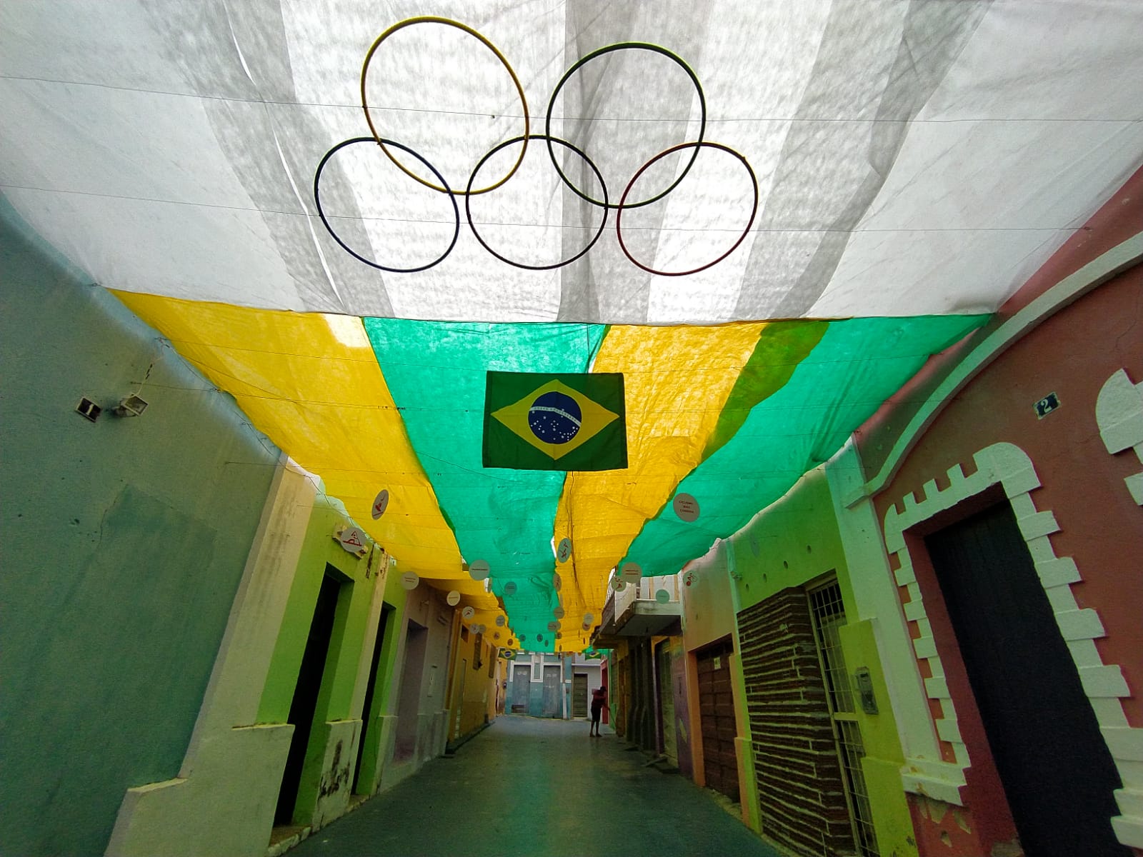 Read more about the article Beco de Zé Rocha se veste para as Olimpíadas