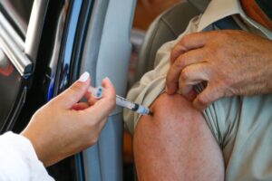 Read more about the article Vacinação no Brasil: mais de 101 milhões de doses de vacinas contra a Covid foram aplicadas