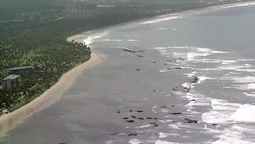 You are currently viewing Marinha emite alerta para ondas de até 3,5 metros entre Pernambuco e Bahia