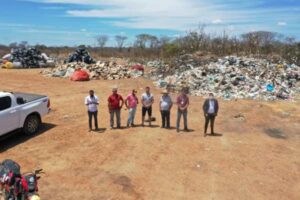 Read more about the article Santa Terezinha anuncia começo de estudo para recuperar área degrada por lixão