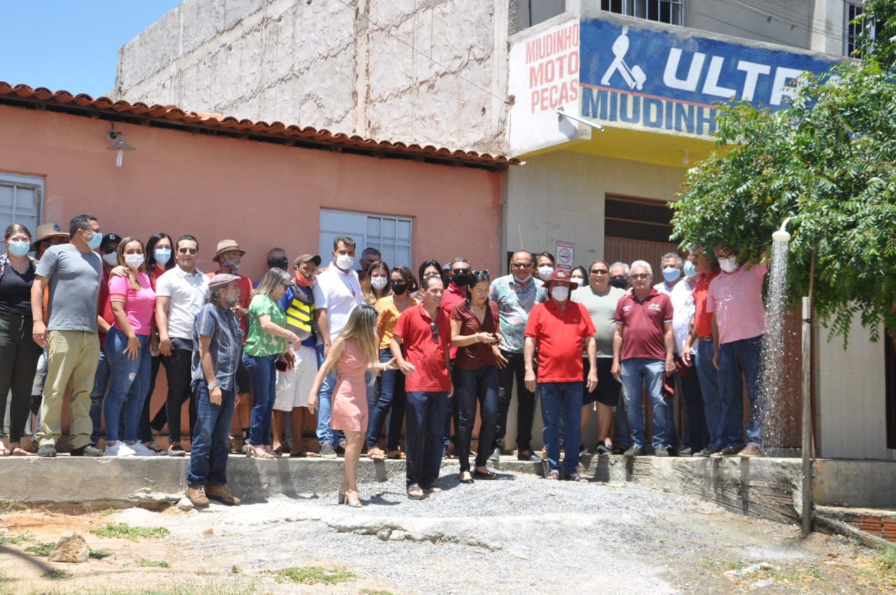 You are currently viewing Sítios Olho D`água e Quebra, são primeiras comunidades rurais de Pernambuco a receber água pelo SISAR
