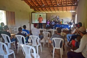 Read more about the article Governo Municipal de Itapetim promoveu capacitação com o SEBRAE para apicultores do município