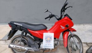 Read more about the article Polícia apreende em São José do Egito, moto roubada no Agreste e que já tinha sido clonada