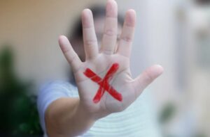 Read more about the article 8 em cada dez vítimas de violência contra mulher sofreram abusos psicológicos na pandemia, diz projeto que atua com rede de voluntárias