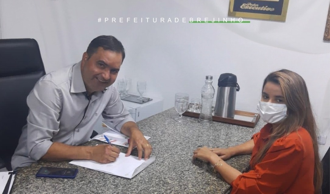 Read more about the article Prefeito de Brejinho assinou termo de adesão “Um Milhão de Oportunidades Para Adolescentes e Jovens”