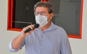 Read more about the article Ex-prefeito de Serra Talhada confirma saída do PT e deve engrossar palanque de Marília
