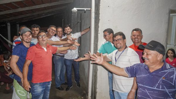 Read more about the article Itapetim: Prefeitura entrega abastecimento de água da Vila das Crianças