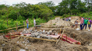 Read more about the article Iniciada construção de passagem molhada no Sítio Aroeira em Itapetim