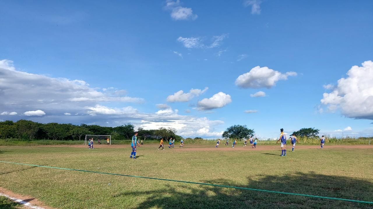 Copa Carreiro de Futebol rural começou nesse domingo (08) em SJE