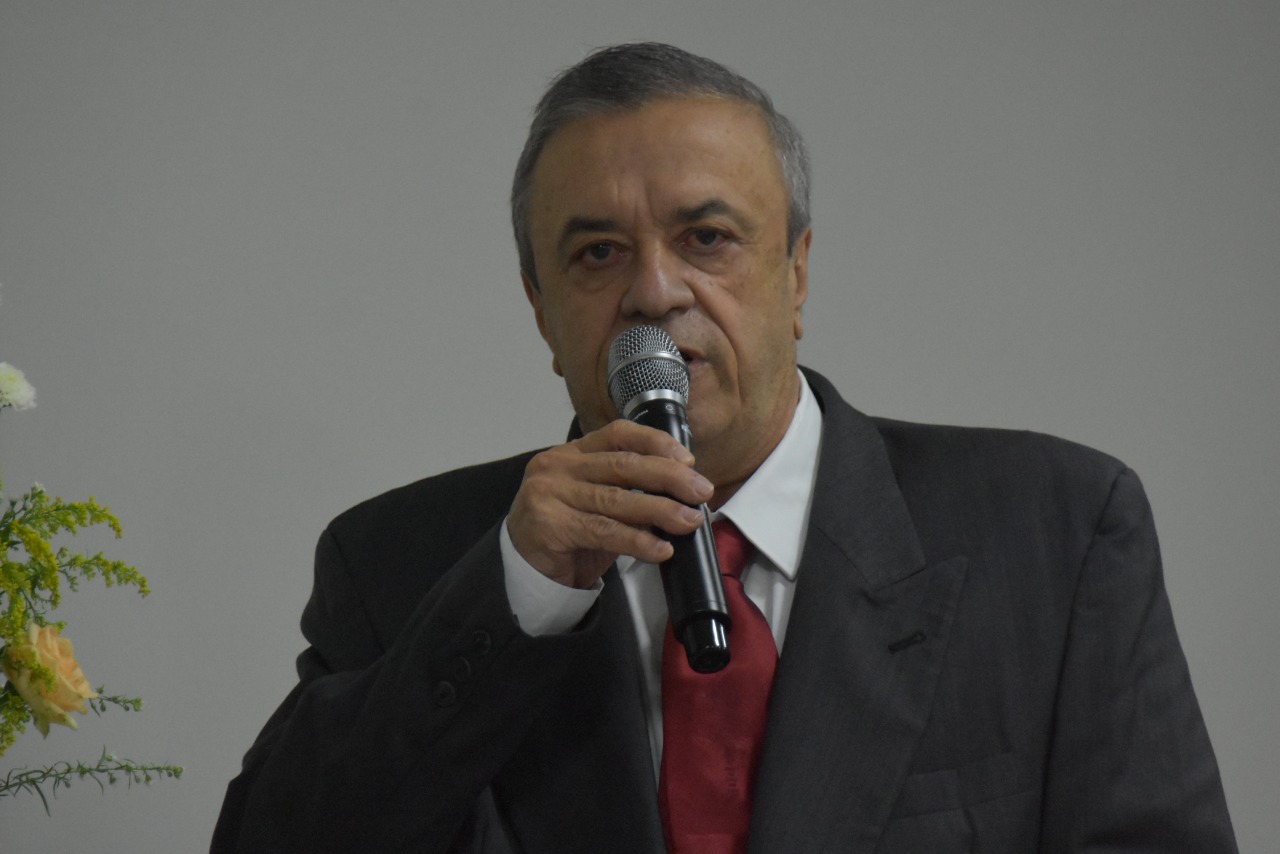 You are currently viewing Pesquisa aponta estabilidade na aprovação do prefeito Evandro Valadares