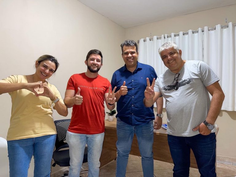 Read more about the article Paulo Jucá visitou aliados em Itapetim nessa terça (17)