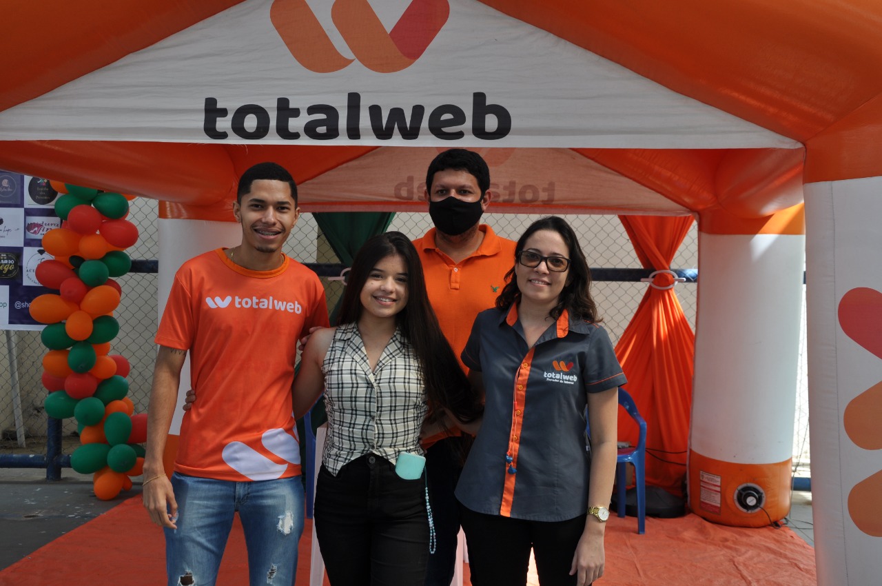 You are currently viewing TotalWeb participou da Feira de Empreendedorismo da EREM Teresa Torres em Itapetim