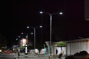 Read more about the article Prefeitura segue com troca de lâmpadas antigas por led em SJE