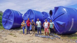 Read more about the article Prefeitura de Itapetim entregou caixas d`água e cisternas de plástico a moradores da zona rural