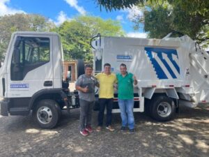 Read more about the article Ouro Velho ganhou caminhão compactador de lixo