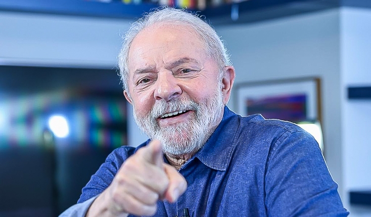 Na Terra onde Lula nasceu, as pesquisas apontam larga vantagem para o ex-presidente