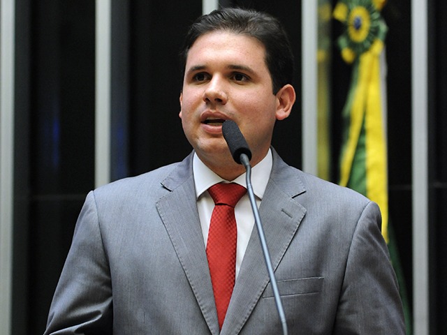 You are currently viewing Deputado paraibano é cotado para assumir ministério no governo Lula