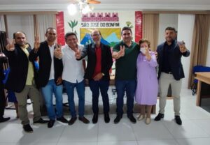 Read more about the article Grupo político liderado por Jonielson Bento vence eleição da Mesa Diretora da Câmara de São José do Bonfim