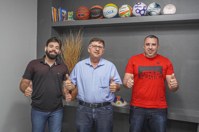 Read more about the article Prefeitura de Itapetim lançou programa que leva internet gratuita aos equipamentos esportivos do município