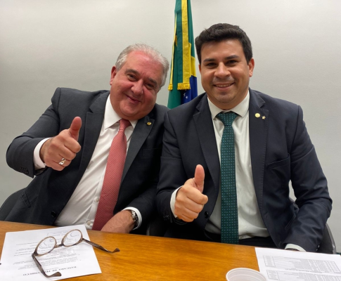 You are currently viewing Carlos Veras e Augusto Coutinho eleitos coordenadores da bancada de Pernambuco no Congresso