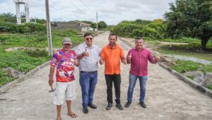 Read more about the article Prefeitura de Itapetim pavimenta ruas em Piedade do Ouro