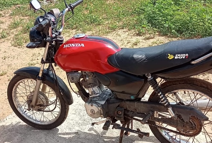You are currently viewing Mais uma moto roubada em plena luz do dia em São José do Egito