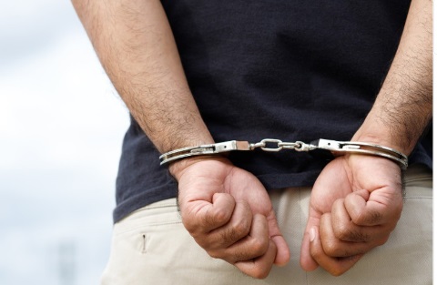 You are currently viewing Polícia prendeu dois homens suspeitos de cometer estupros em Santa Terezinha-PE