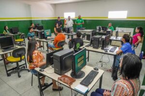 Read more about the article Iniciadas novas turmas dos cursos de informática da casa das juventudes de Itapetim