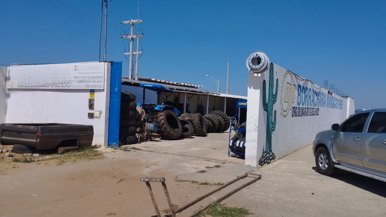 You are currently viewing Bandidos roubaram mais de 200 pneus de loja em São José do Egito