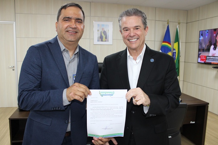 Read more about the article Prefeito de Brejinho foi à Brasília em busca de recursos