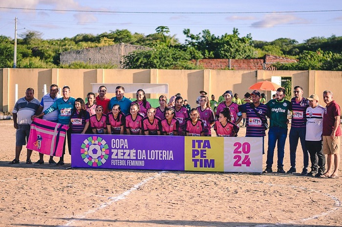 Read more about the article Começou a 1ª Copa Zezé da Loteria de Futebol Feminino de Itapetim