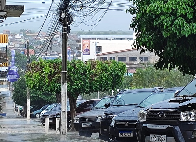 Read more about the article Volta a chover em São José do Egito depois de quase uma semana
