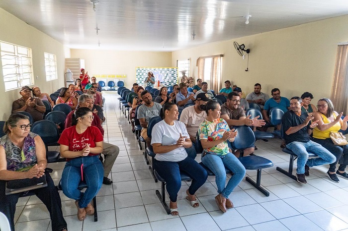 Read more about the article Prefeitura de Itapetim promove encontro com agricultores beneficiados pelo PAA 