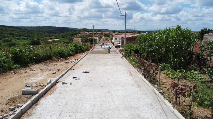 Read more about the article Prefeitura de Brejinho investe em pavimentação de ruas