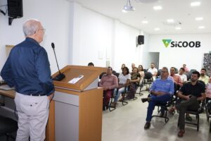 Read more about the article Presidente das Casas Bandeirantes contou história da empresa em evento promovido pela CDL São José do Egito