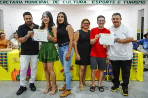 Read more about the article Prefeitura de itapetim entrega certificados a jovens concluintes de cursos